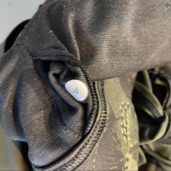 Lululemon Super Sport Tank Gator Green size 4 - Picture 7 of 8